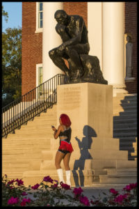 Dancer in front of the thinker