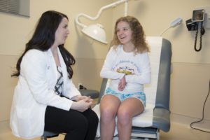 UofL medical student Katherine Yared with Whitney Foster at Lee Specialty Clinic