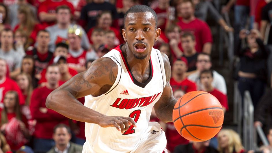Louisville's Men's Basketball Team Honors Black History